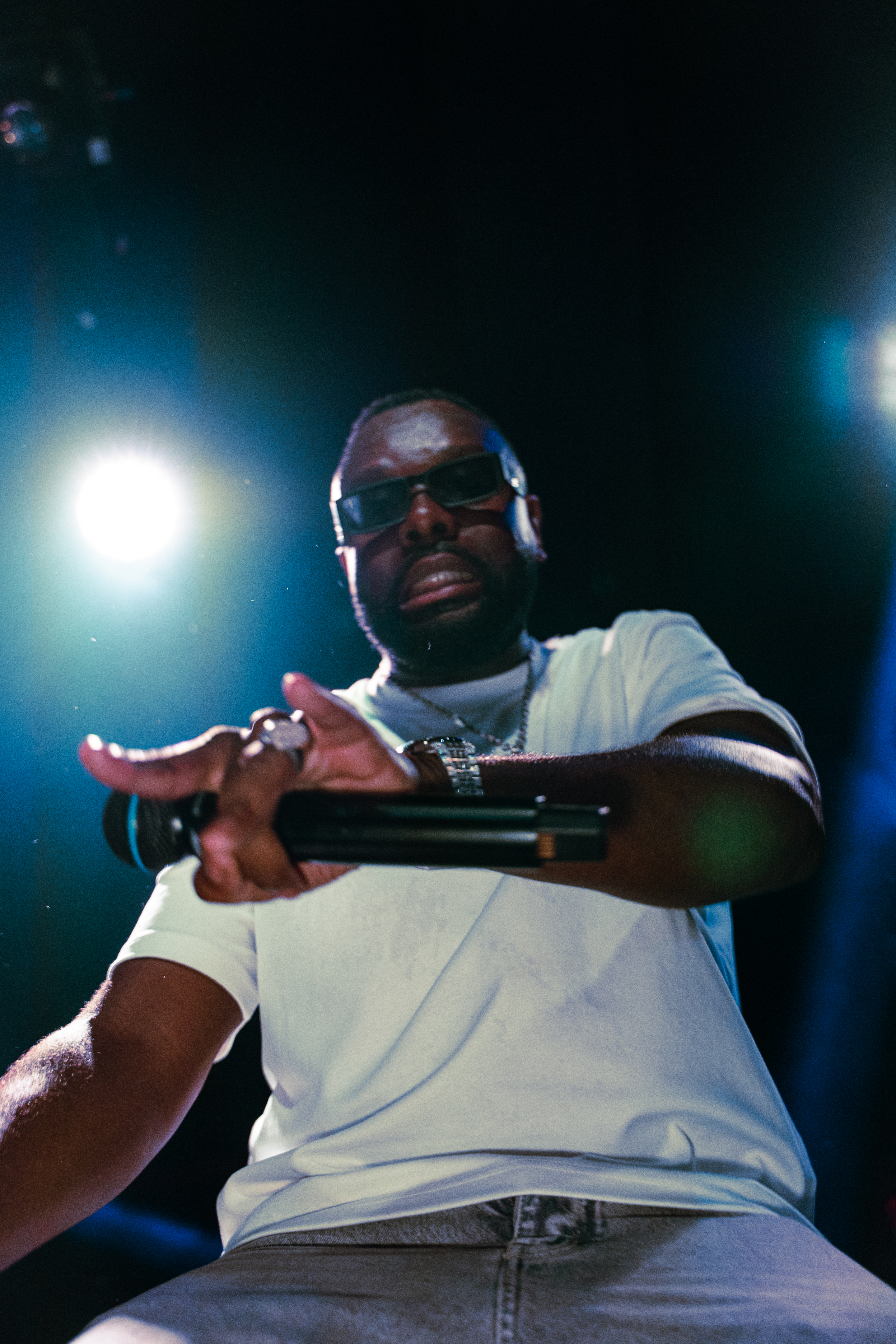 scène concert GIMS travail lumière ambiance visuelle