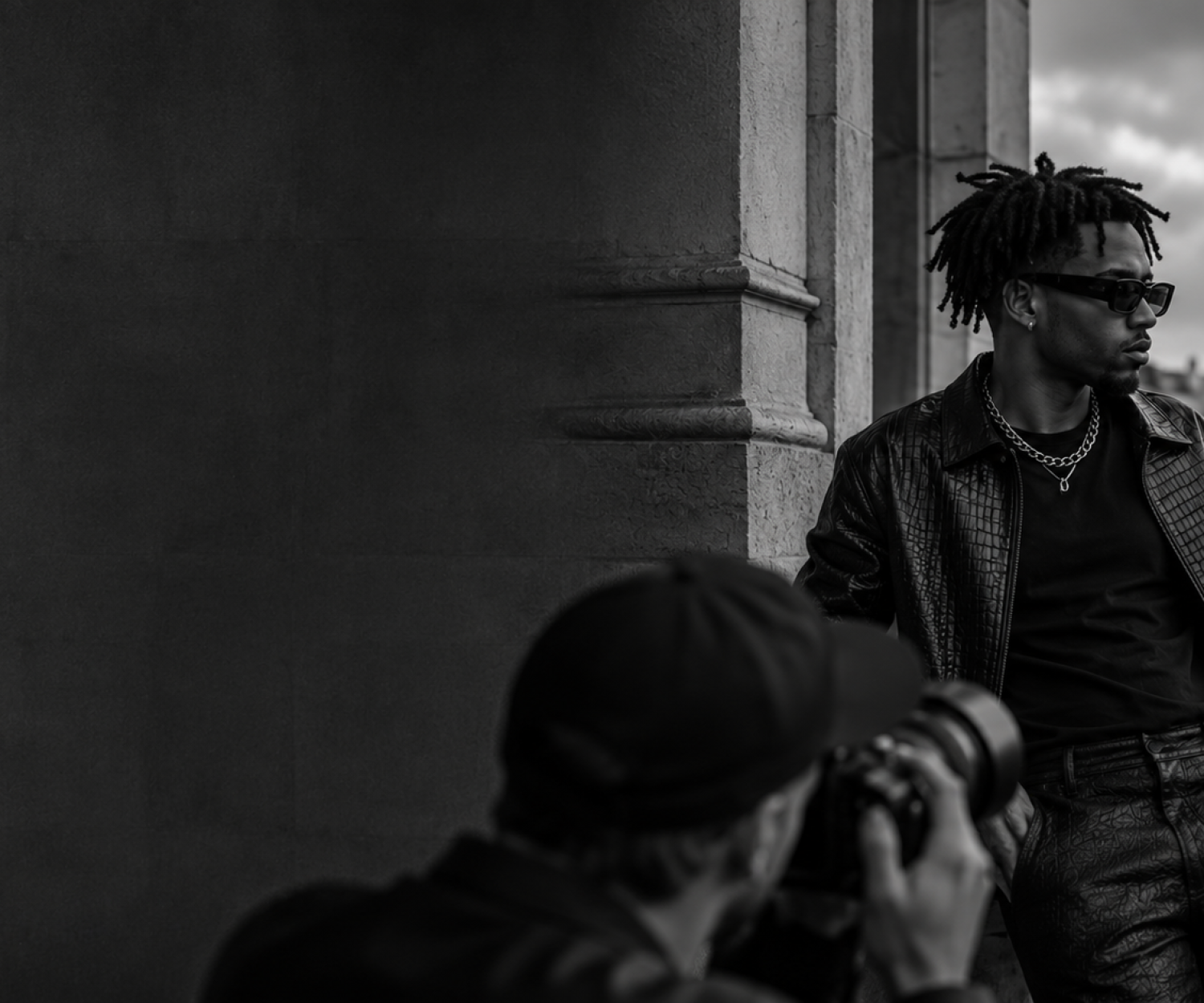 Shooting photo artiste à Paris pour visuels professionnels